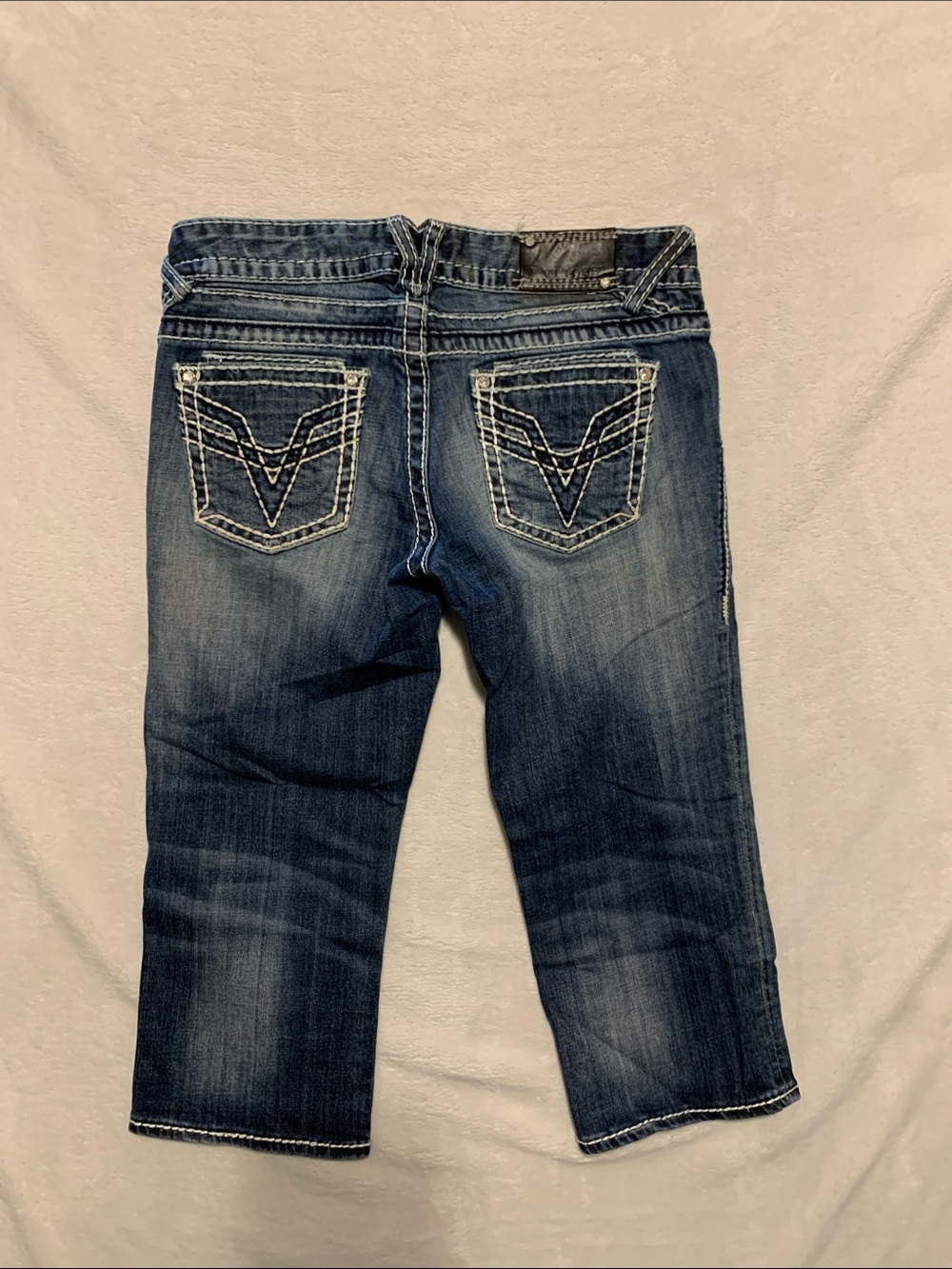Vigoss Dublin Capri jeans Denim 7 / 8 Length 19” bling